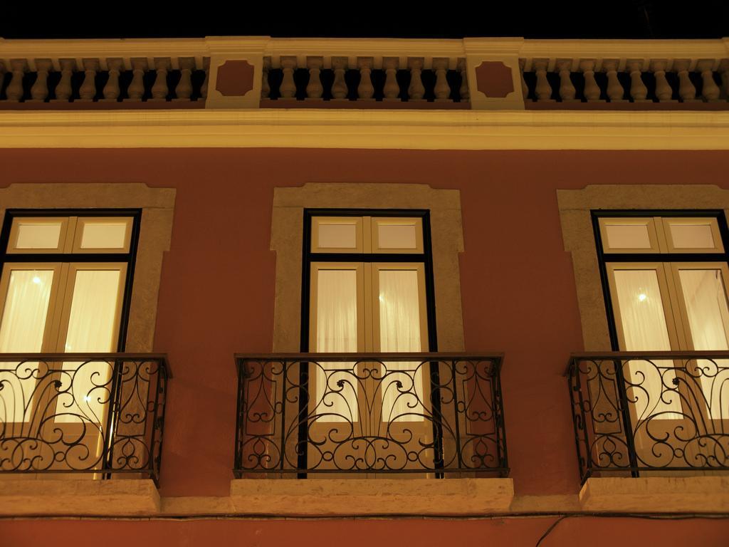 Cacilhas Guest Apartments Almada Exteriör bild