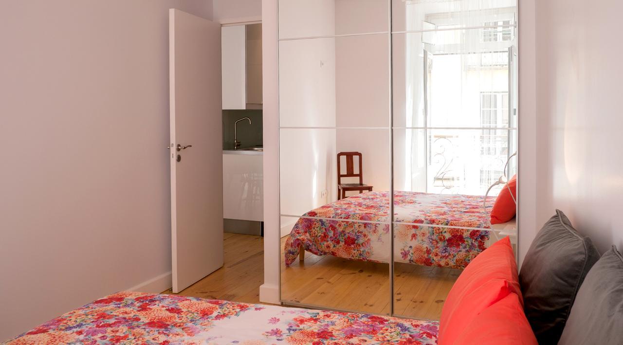 Cacilhas Guest Apartments Almada Exteriör bild